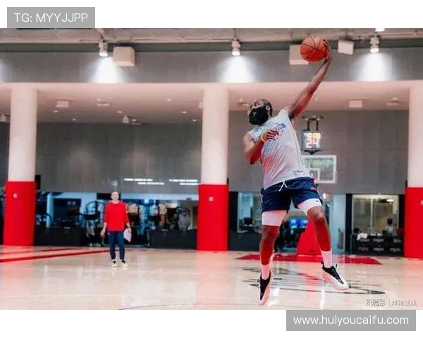 快船全员积极备战明日季前赛首战广州训练照曝光